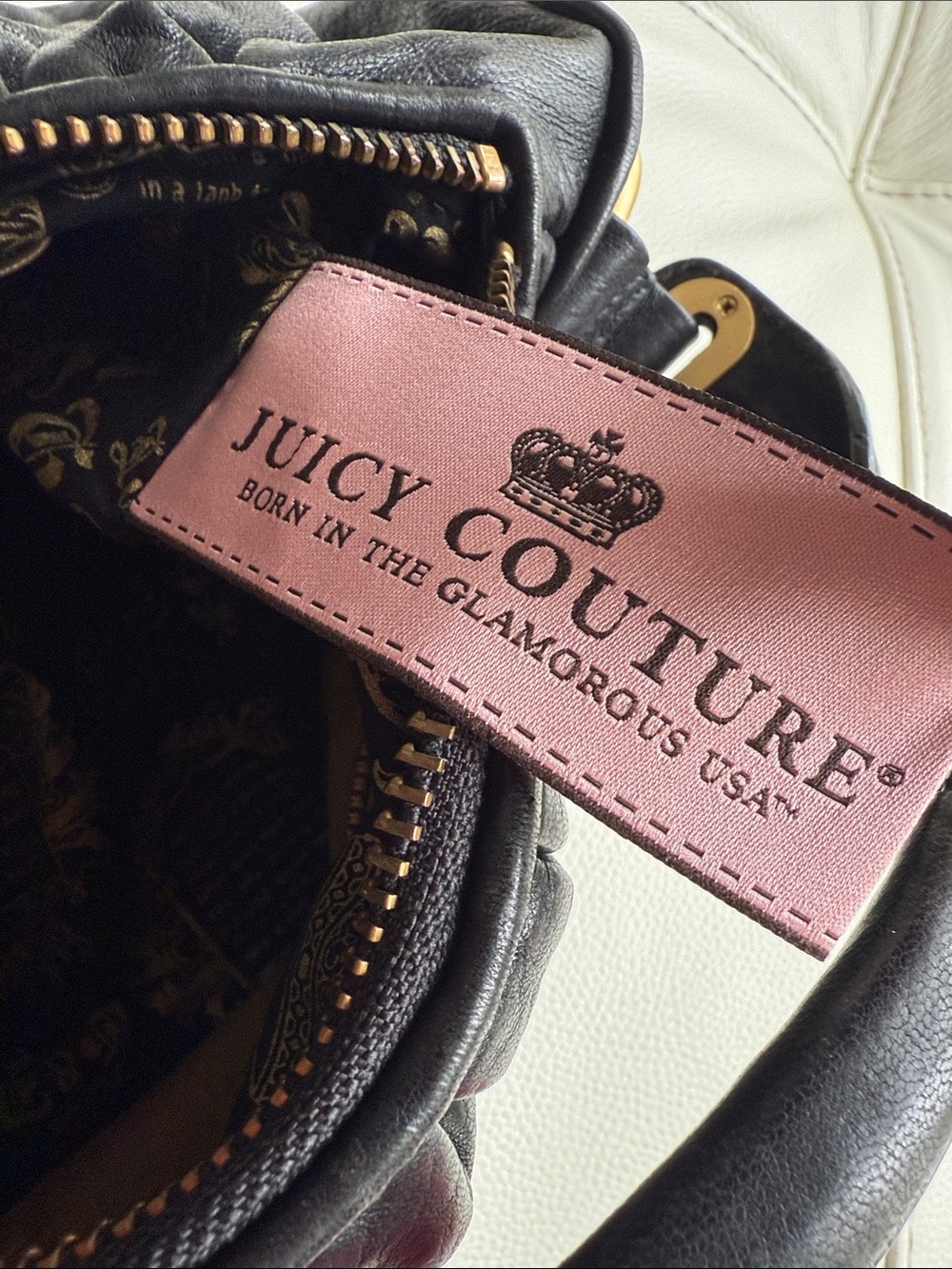 Juicy Couture Black Leather Hobo Bag With A Large Ring Charm And Chain - Picture 16 of 17